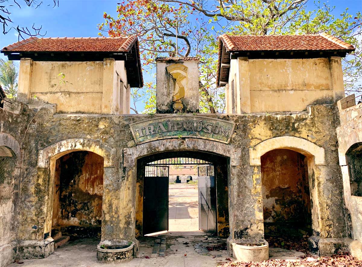 con dao prison vietnam